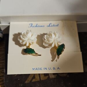 NOS White Lucite Flower Green Stem Clip Earrings